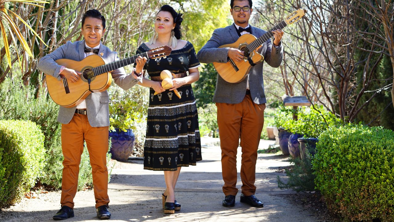 Latin(x) trio angelino de boleros TRES SOULS anuncia campaña en Kickstarter para producir su nuevo EP dedicados a la reactivación de la música de trío romántico en esta nueva era!
